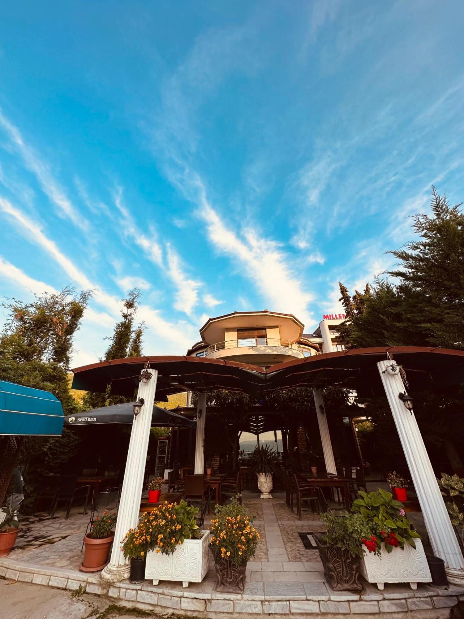 Hotel Saint Marena Pogradec Exteriér fotografie
