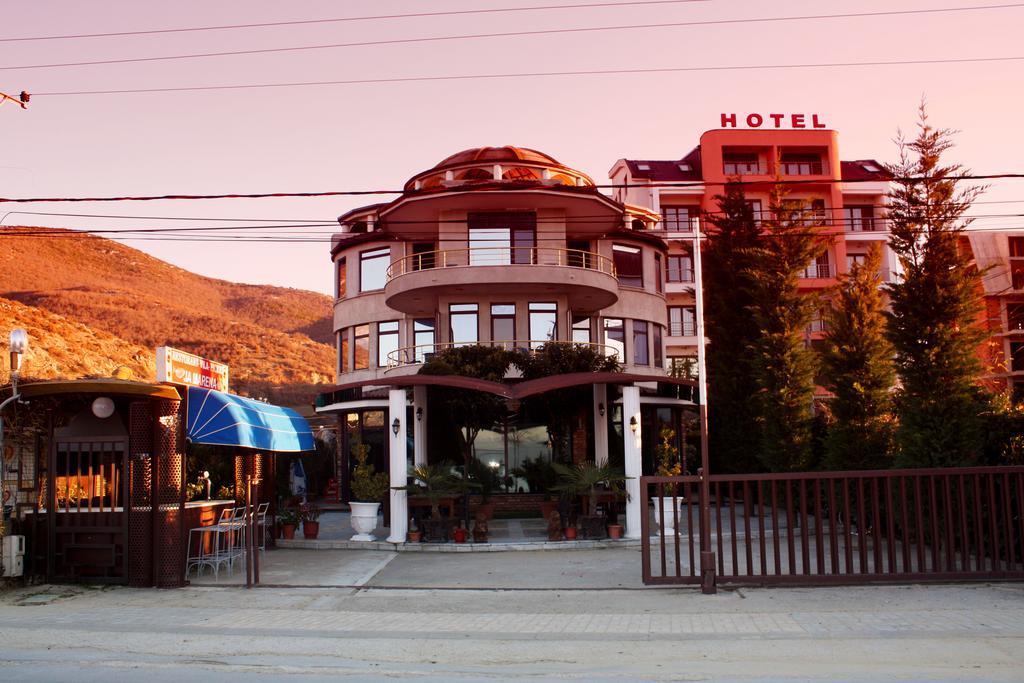 Hotel Saint Marena Pogradec Exteriér fotografie